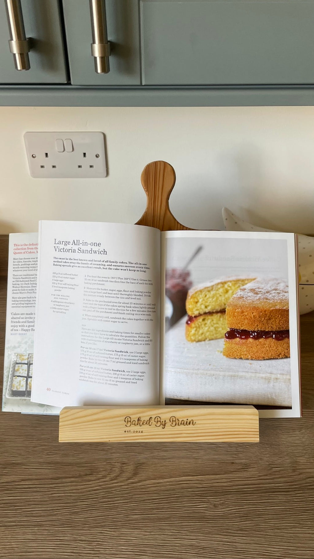 Foldable Cook Book Stand